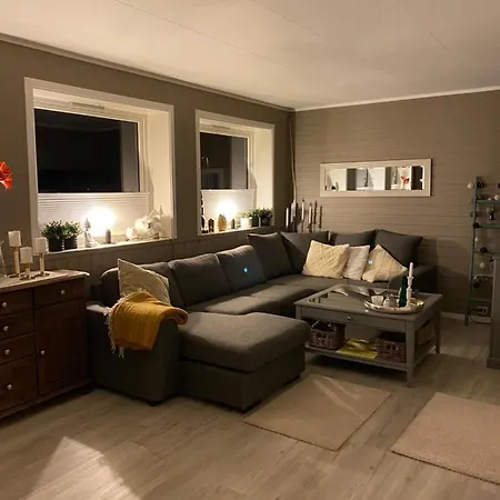 Lyngen, Mackay Appartment, Lyngen * Lyngseidet