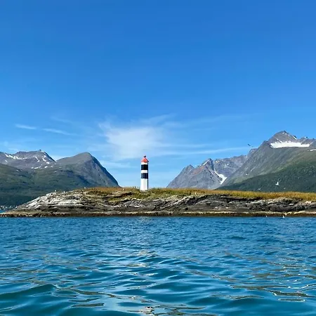 Lyngen, Mackay Appartment, Lyngen Lägenhet Lyngseidet