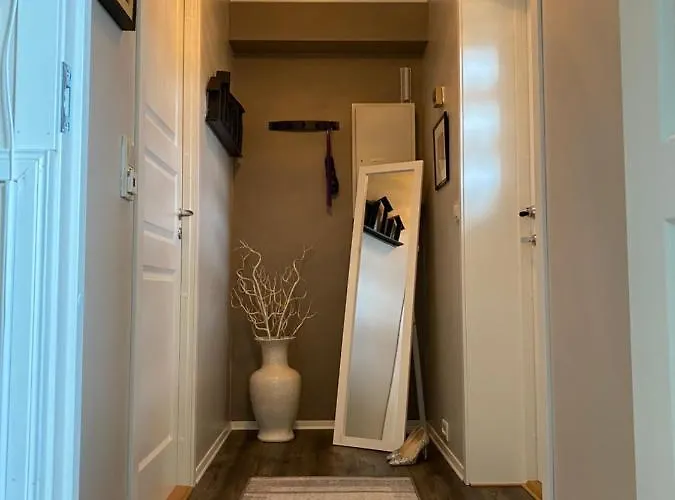 Lyngen, Mackay Appartment, Lyngen شقة Lyngseidet