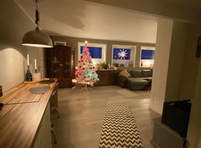 Lyngen, Mackay Appartment, Lyngen شقة